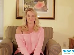 A guy from a dating site makes